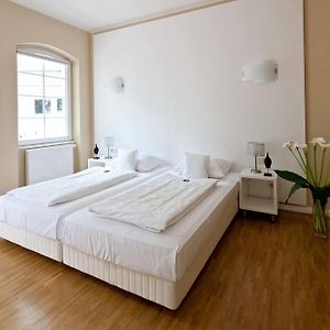 Kamer met een Queen Size Bed